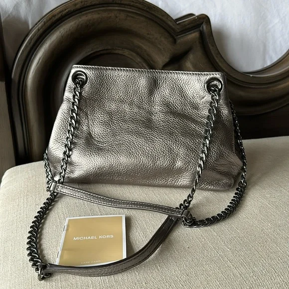 Michael Kors Purse - Picture 1 of 5